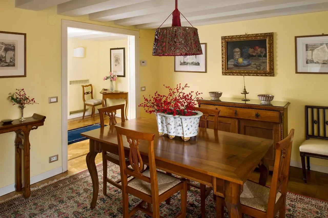 Ca' Cerchieri Mezzanine Apartment Venice